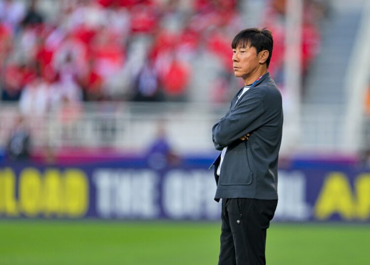 Phản ứng của Shin Tae Yong khi Kim Sang Sik trinh sát Indonesia