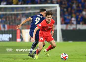 Hoàng Đức nổi bật ở cuộc bầu chọn tiền vệ xuất sắc nhất ASEAN Cup