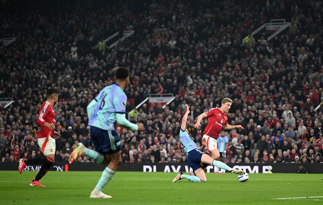 Declan Rice thừa nhận Arsenal quá ngây thơ trong trận gặp MU